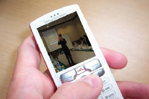 phone1.jpg